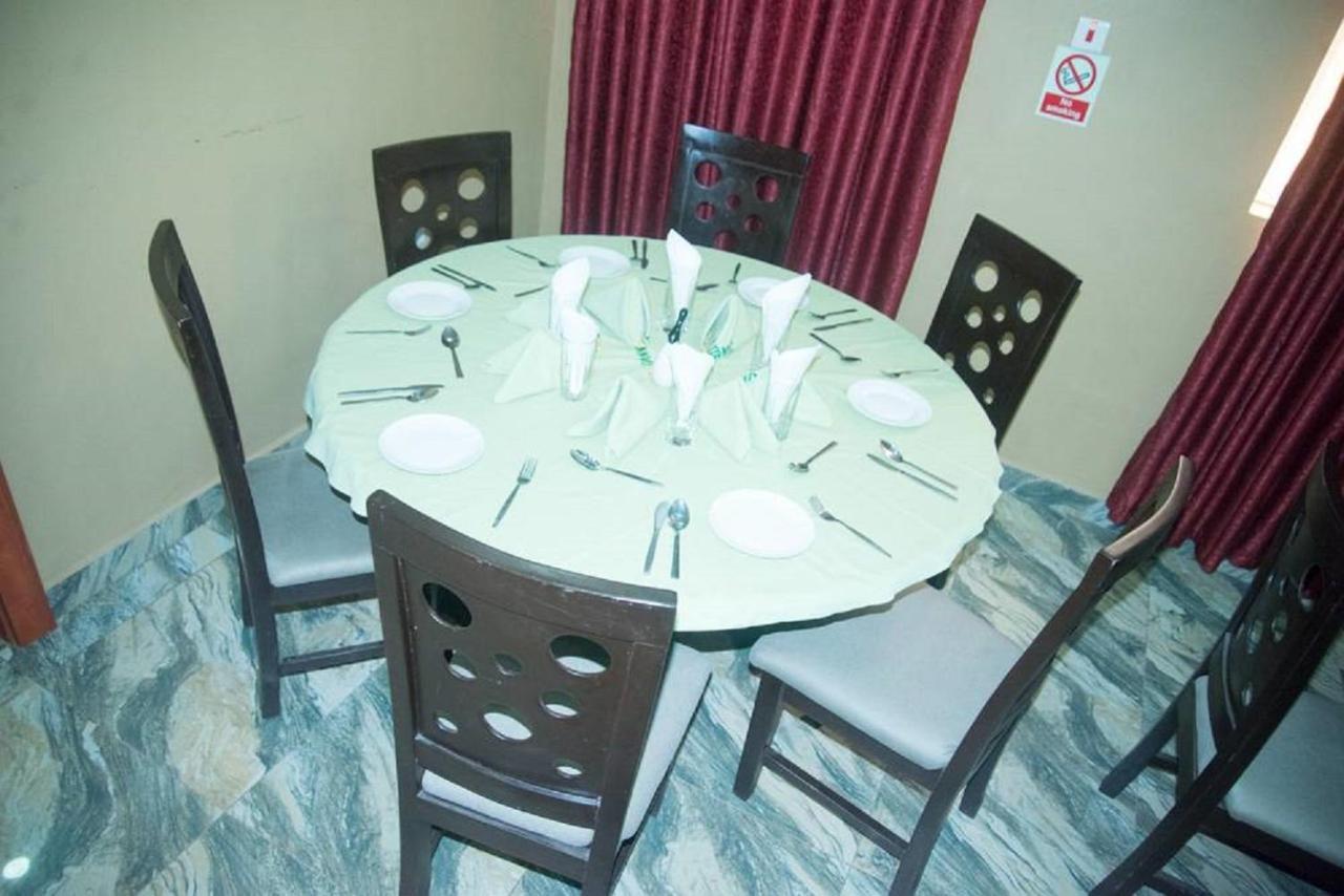 丹尼酒店 Enugu 外观 照片